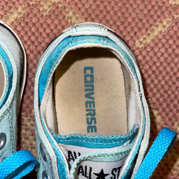 Converse - Picture 3 of 7